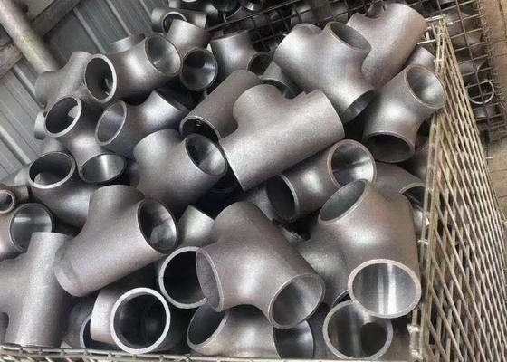 DIN2615 কার্বন ইস্পাত Tee Sch20 Sch10 Dn15-Dn1200 STD কালো পেইন্টিং