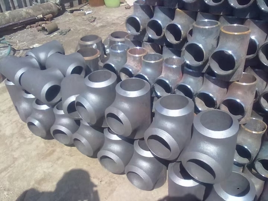 DIN2615 কার্বন ইস্পাত Tee Sch20 Sch10 Dn15-Dn1200 STD কালো পেইন্টিং