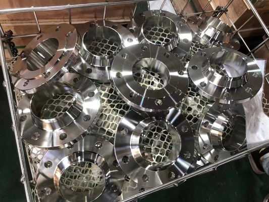 OEM ASTM A105 কার্বন ইস্পাত নকল ফ্ল্যাঞ্জ SCH80 মরিচা প্রমাণ তেল পৃষ্ঠ
